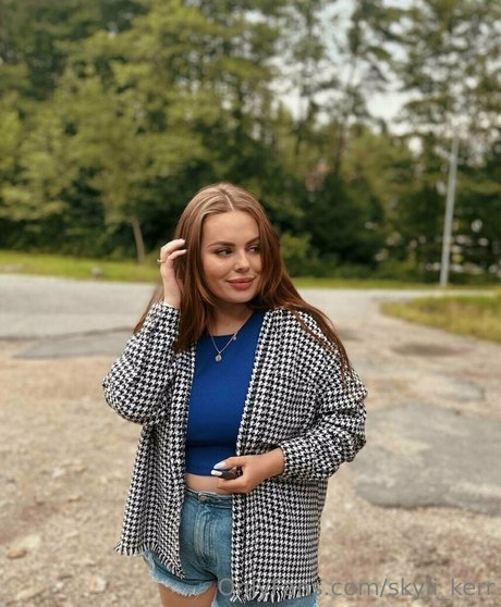 Naakte gelekte OnlyFans-foto van Skylikerr