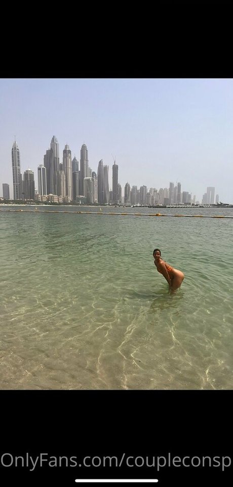 Naakte gelekte OnlyFans-foto van Coupleconspiracy