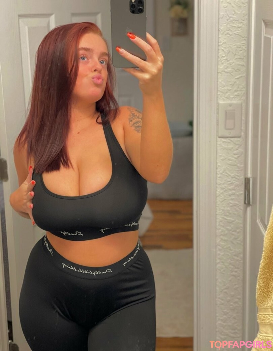 Naakte gelekte OnlyFans-foto van Playwithtayyy #362 Naakte gelekte OnlyFans-foto van Playwithtayyy #362