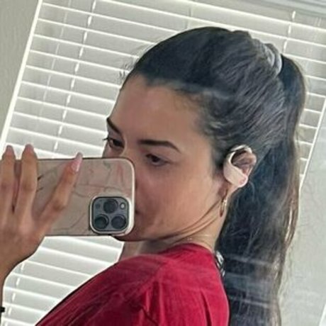 Naakte gelekte OnlyFans-foto van Xxloy