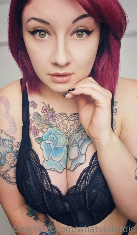Naakte gelekte OnlyFans-foto van Whatvioletdid