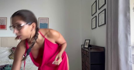Naakte gelekte OnlyFans-foto van Littlefitdevil