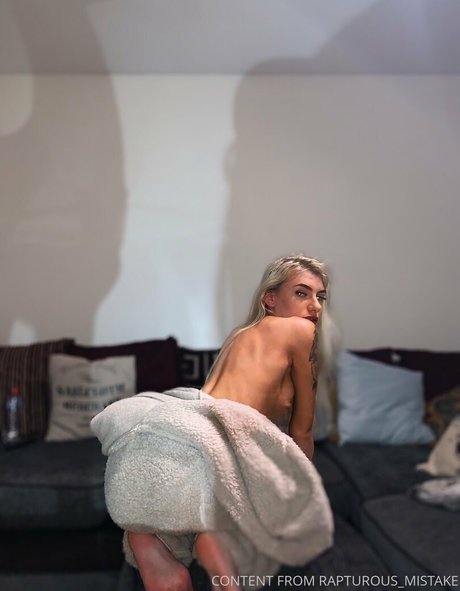 Naakte gelekte OnlyFans-foto van Amylicks