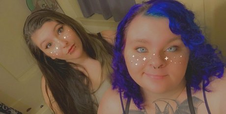 Naakte gelekte OnlyFans-foto van Battybitxxfree