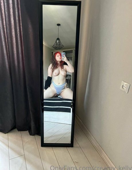 Naakte gelekte OnlyFans-foto van Creamykelly