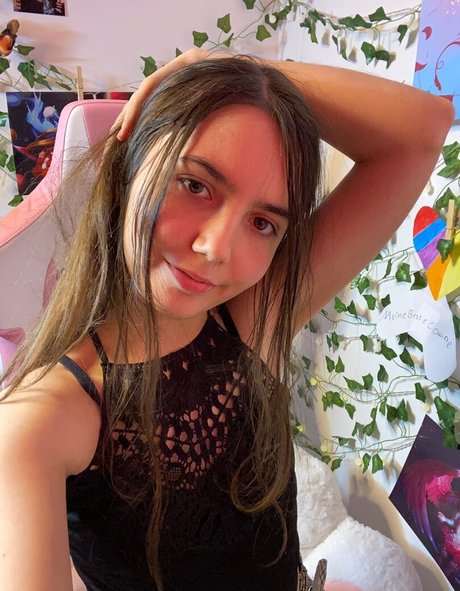 Naakte gelekte OnlyFans-foto van Thepianodragon