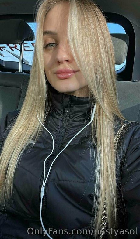 Naakte gelekte OnlyFans-foto van Nastyasol