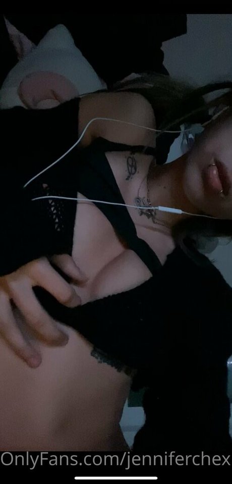 Naakte gelekte OnlyFans-foto van Jenniferchexk