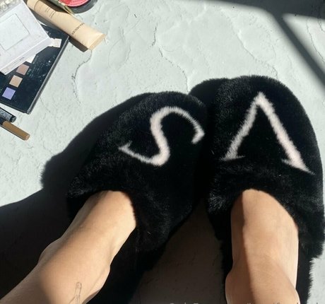 Naakte gelekte OnlyFans-foto van Jenniferchexk