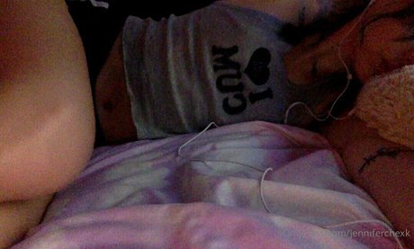 Naakte gelekte OnlyFans-foto van Jenniferchexk