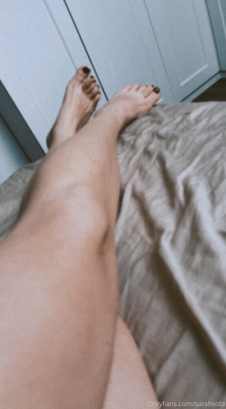Naakte gelekte OnlyFans-foto van Sarahsotafree