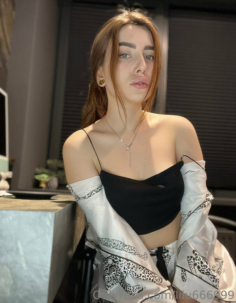 Naakte gelekte OnlyFans-foto van Lilu666999