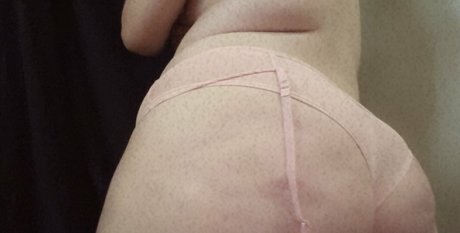 Naakte gelekte OnlyFans-foto van Yazminrose12