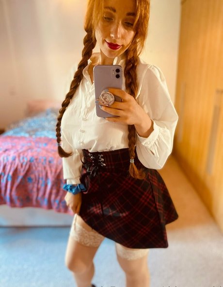 Naakte gelekte OnlyFans-foto van Rawwbuns