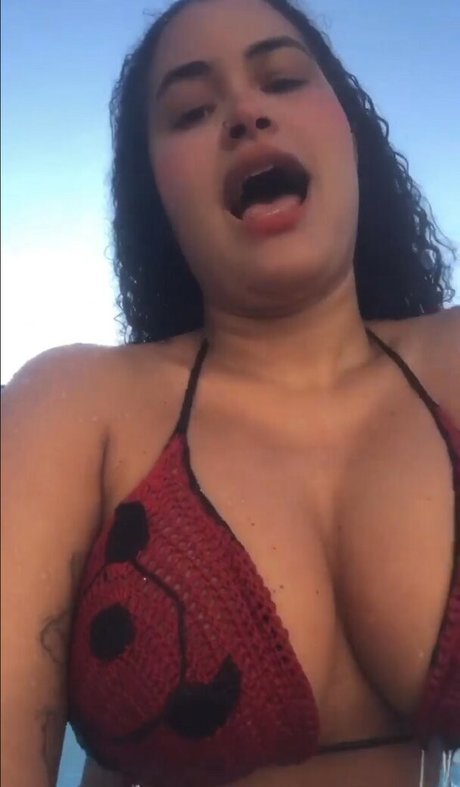Naakte gelekte OnlyFans-foto van Naycfreitas