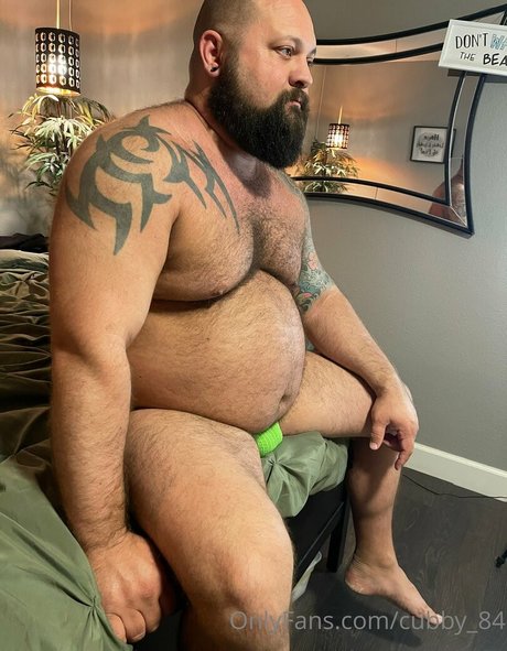 Naakte gelekte OnlyFans-foto van Cubby84