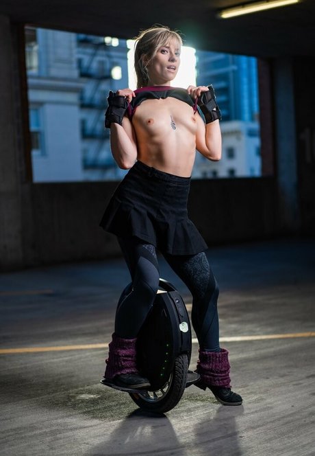 Naakte gelekte OnlyFans-foto van Saraloverays