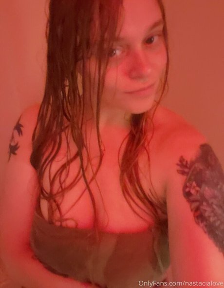 Naakte gelekte OnlyFans-foto van Nastacialove