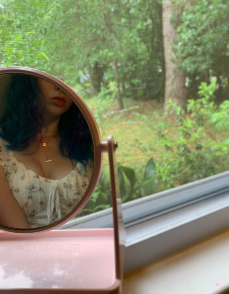 Naakte gelekte OnlyFans-foto van Cookiecumbz