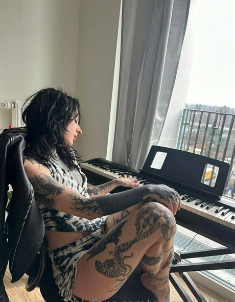 Naakte gelekte OnlyFans-foto van Yolandiblack