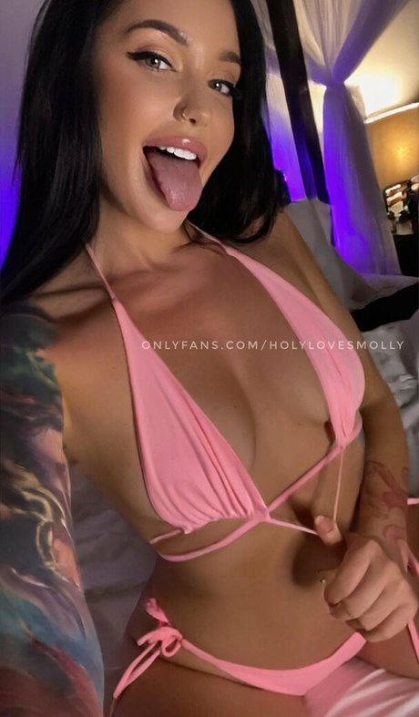 Naakte gelekte OnlyFans-foto van Holylovesmolly