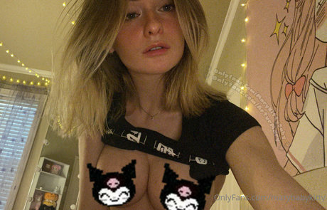 Naakte gelekte OnlyFans-foto van Marybabykitty