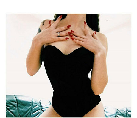 Naakte gelekte OnlyFans-foto van Marryland