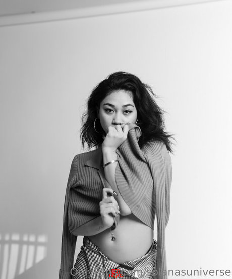 Naakte gelekte OnlyFans-foto van Solanasuniverse