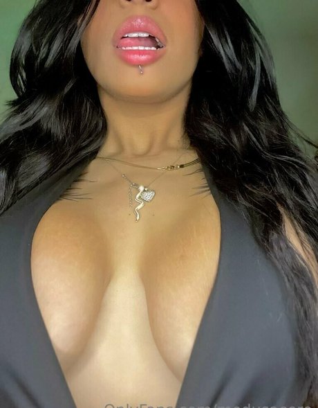 Naakte gelekte OnlyFans-foto van Medusacero