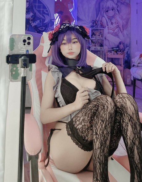 Naakte gelekte OnlyFans-foto van Akaricos