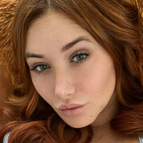 Naakte gelekte OnlyFans-foto van Misshannahnicole