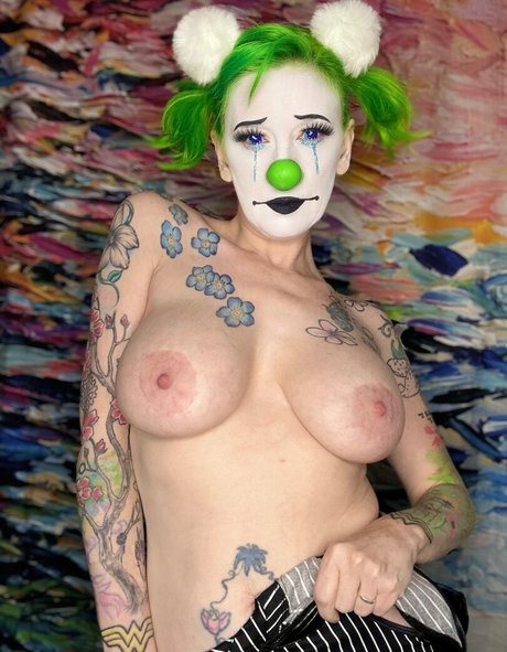 Naakte gelekte OnlyFans-foto van Sage Griffin
