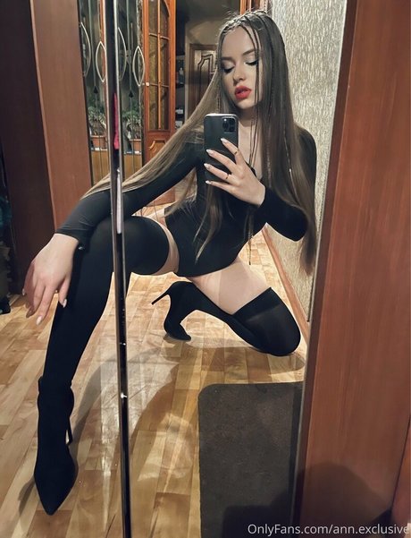 Naakte gelekte OnlyFans-foto van Annexclusive