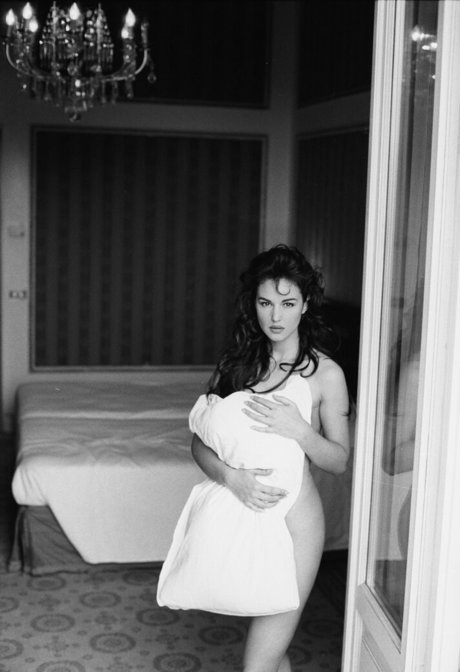 Naakte gelekte OnlyFans-foto van Monica Bellucci