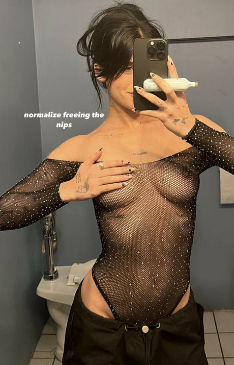 Nessa Barrett