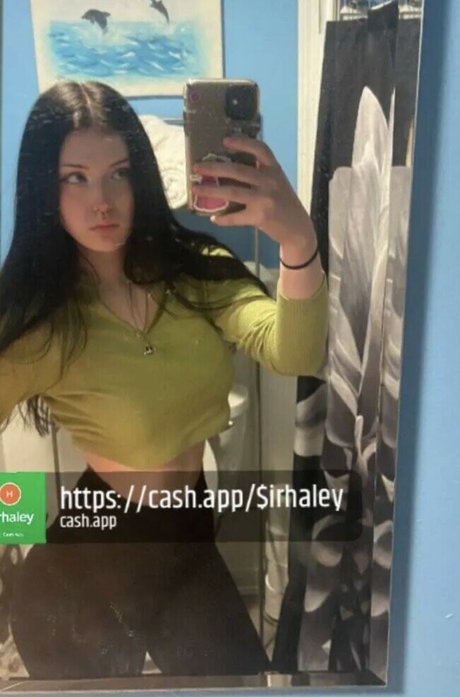 Naakte gelekte OnlyFans-foto van Haleyszklarz