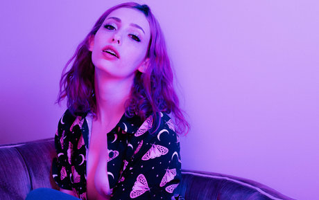 Naakte gelekte OnlyFans-foto van Lylacdoll