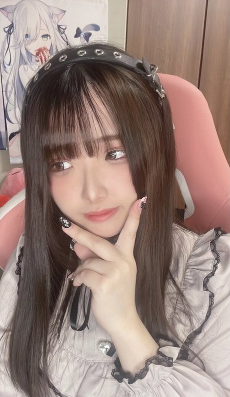 Naakte gelekte OnlyFans-foto van Yui Hiiragi