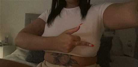 Naakte gelekte OnlyFans-foto van Khh23