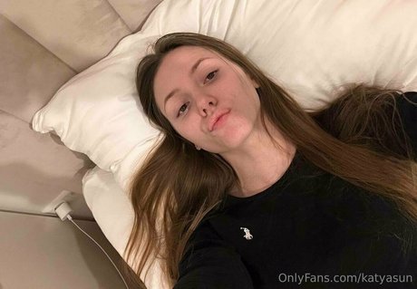 Naakte gelekte OnlyFans-foto van Katyasun
