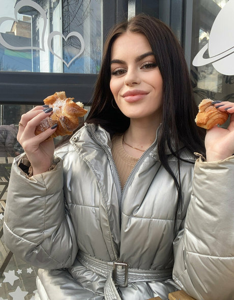 Naakte gelekte OnlyFans-foto van Nikadream