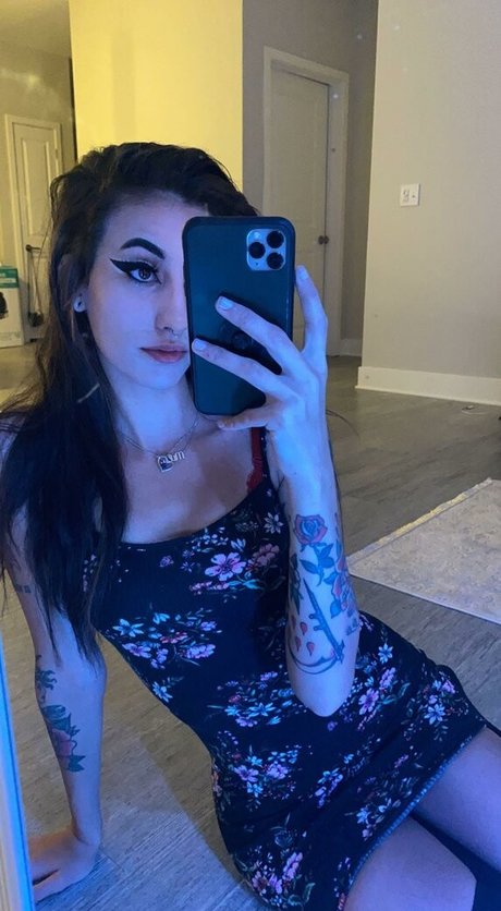 Naakte gelekte OnlyFans-foto van Xrucial