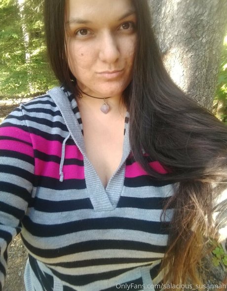 Naakte gelekte OnlyFans-foto van Sinceresusannah