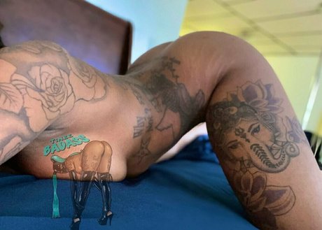 Naakte gelekte OnlyFans-foto van Badassforfree