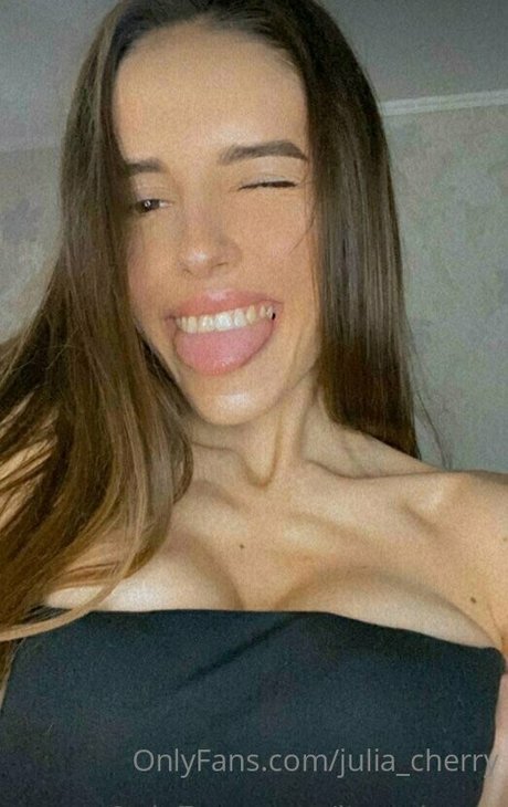 Naakte gelekte OnlyFans-foto van Julilove69
