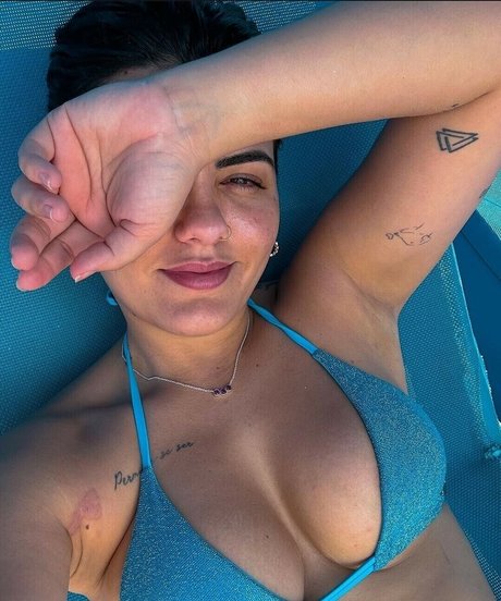Naakte gelekte OnlyFans-foto van Sunaika Bruna