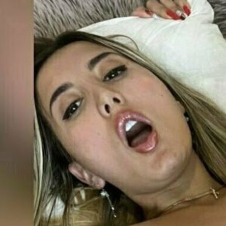 Naakte gelekte OnlyFans-foto van Xxxnatyxxx