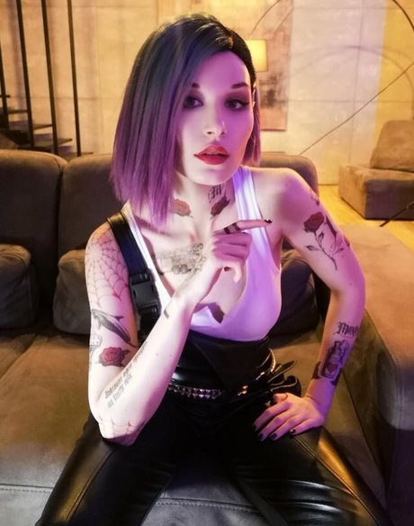 Naakte gelekte OnlyFans-foto van Kristy Che