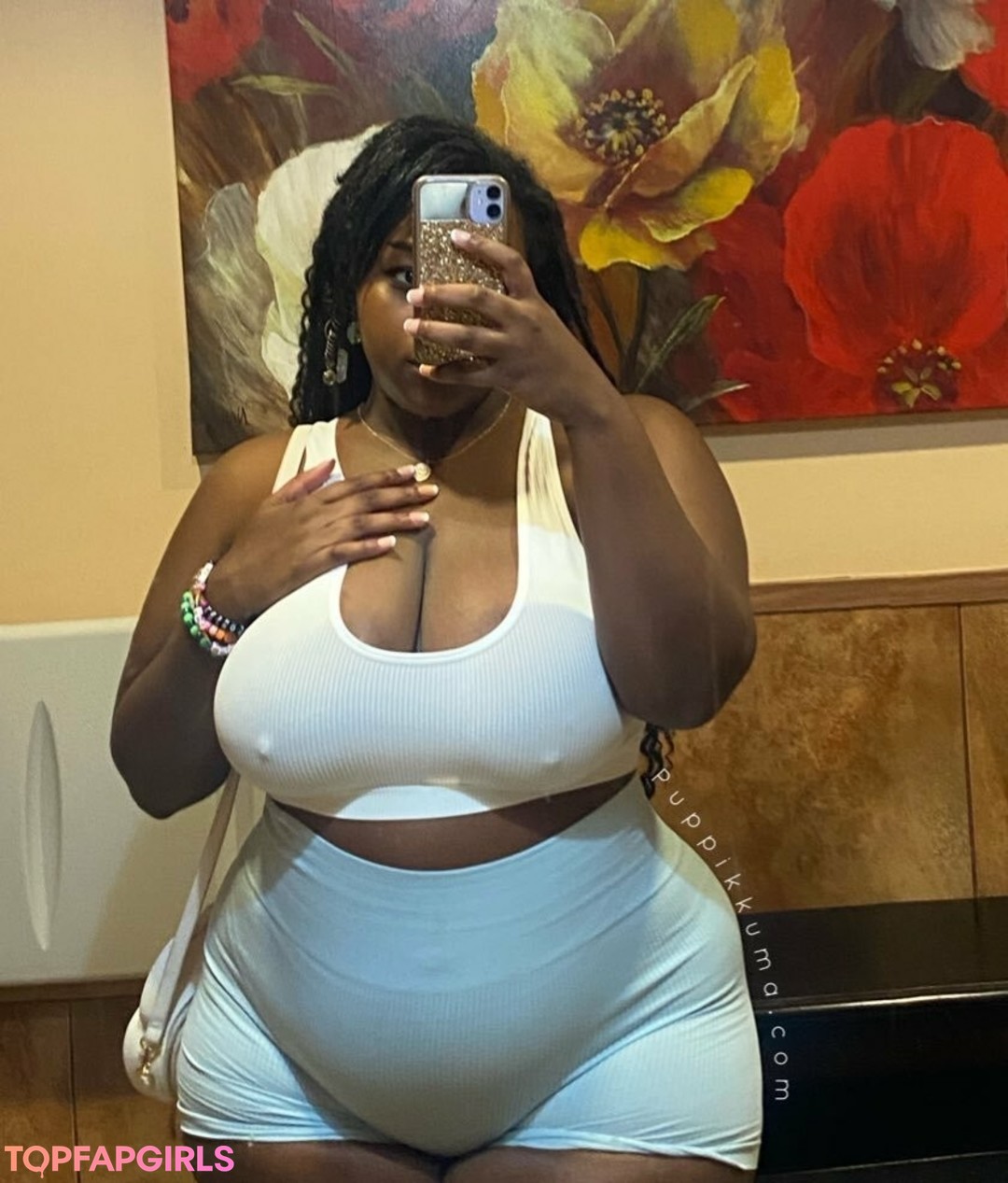 Naakte gelekte OnlyFans-foto van Sukipuppi #83 Naakte gelekte OnlyFans-foto van Sukipuppi #83