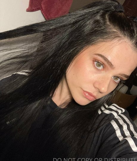 Naakte gelekte OnlyFans-foto van Cassidy17